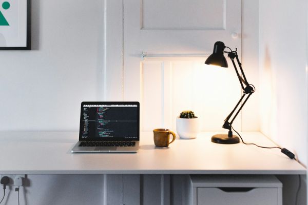Top 5 conseils pour sélectionner la lampe de bureau idéale